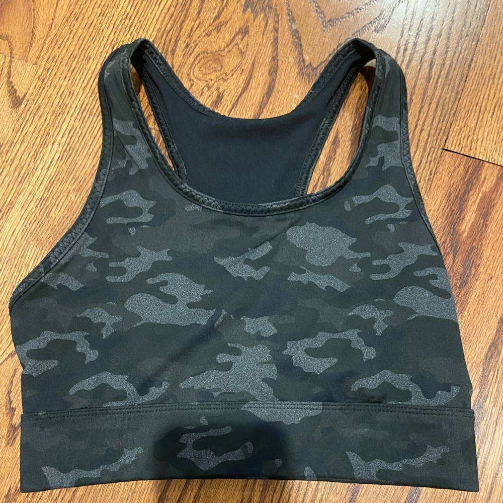 Fabletics High Impact Sports Bra